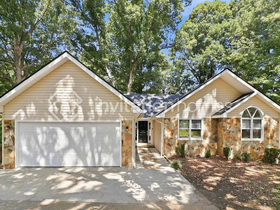 1810 Timber Lake Rd NW
