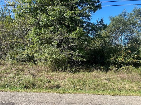 Warner Rd SE, Canton, OH 44707