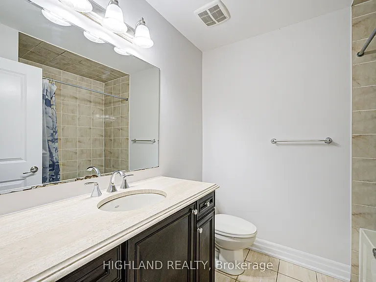 265 Ellen Davidson Dr #4 — Photo 37