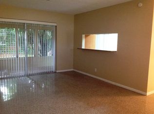 1070 NW 43rd St, Oakland Park, FL 33309