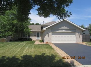 1302 E Collingwood Dr, Lockport, IL 60441