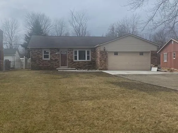 32198 Truman Rd, Rockwood, MI 48173