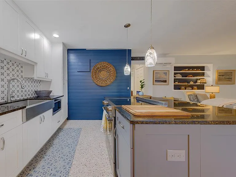 121 46th Ave #2G — Photo 19