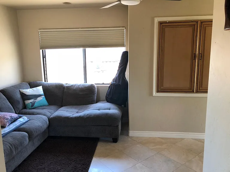 Extra room, office/gym/ sitting area included with apartment