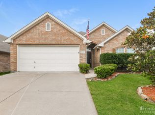 1229 Boxwood Dr, Crowley, TX 76036