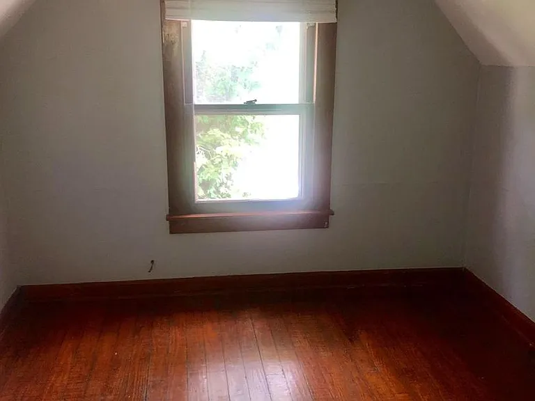615 N Lincoln St — Photo 10