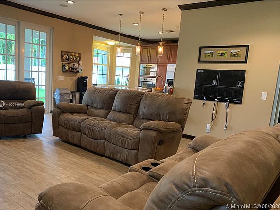 5th image of 1225 Falls Blvd #1225