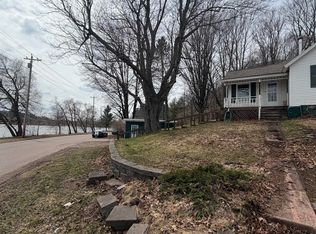 163 Cliff St, Ishpeming, MI 49849