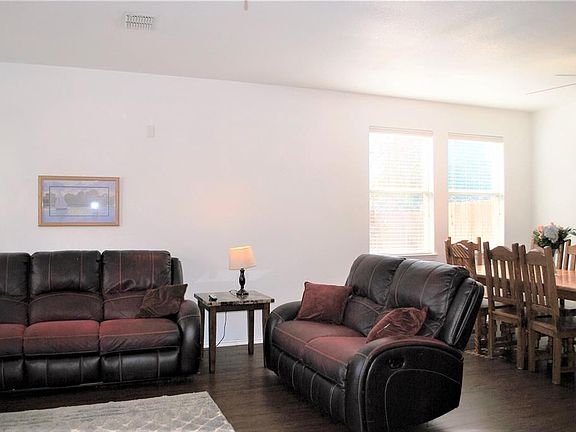 4th image of 8000 Swan Park Dr
