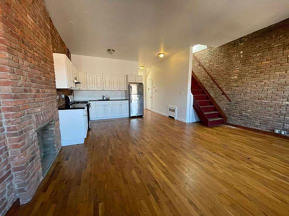 4th image of 374 Greene Ave #Penthouse