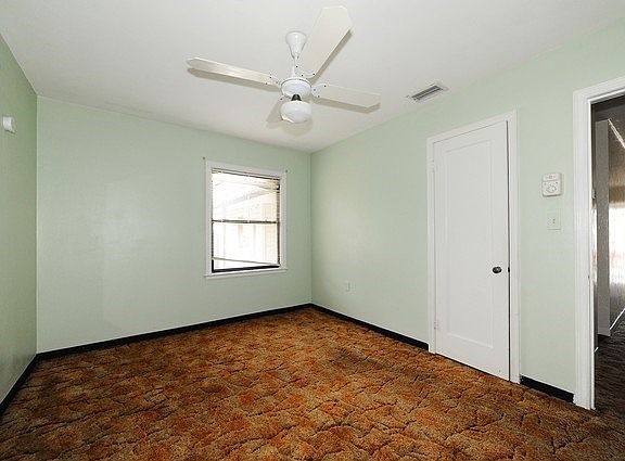 3rd image of 5220 Gulfport Blvd S
