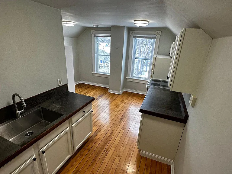 643 Watson Ave #2 — Photo 11