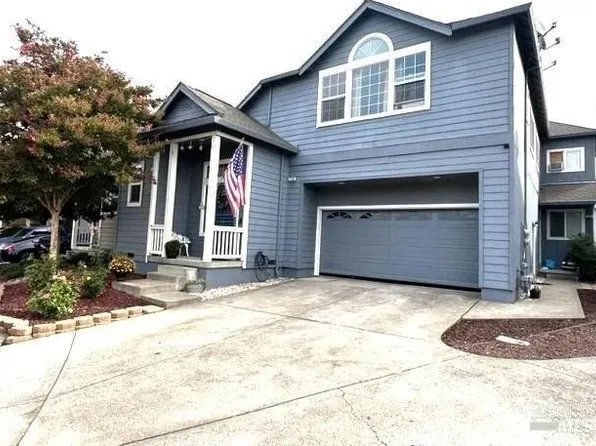 110 Esposti Meadows Way, Santa Rosa, CA 95403