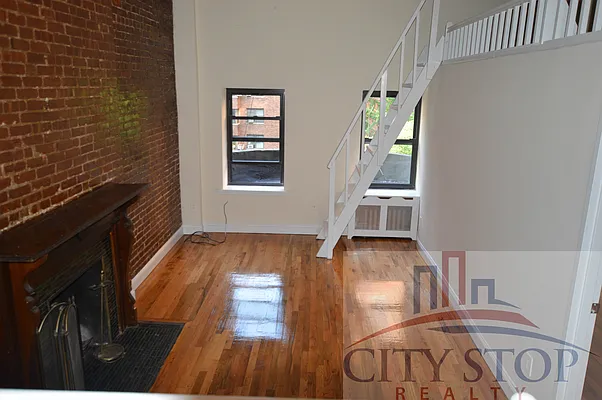 Rented by City Stop Realty | media 21