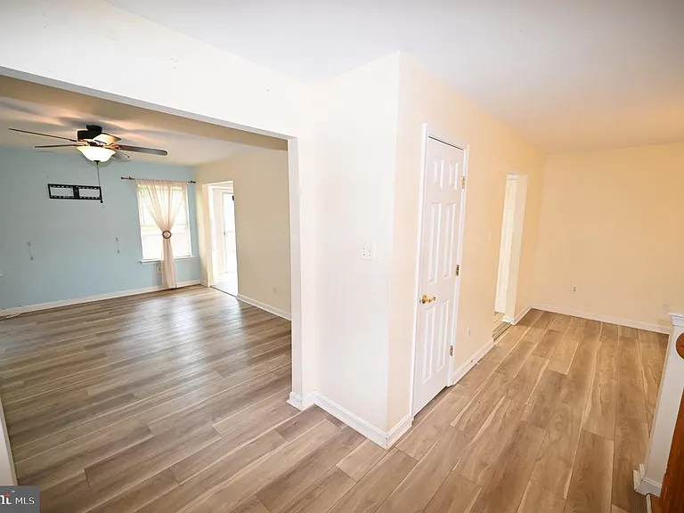 9172 Granite Ct — Photo 24