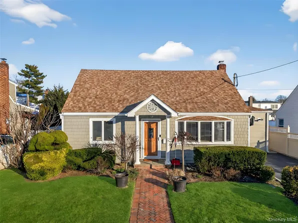 3351 4th Street, Oceanside, NY 11572