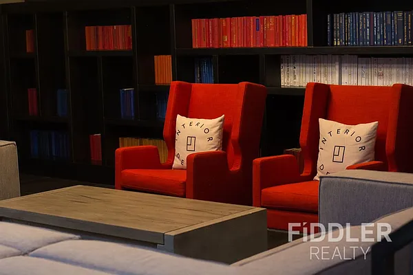Rented by Fiddler Realty | media 94