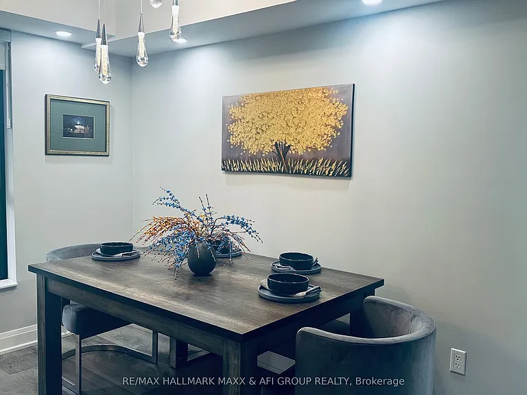 15390 Yonge St #201 — Photo 12