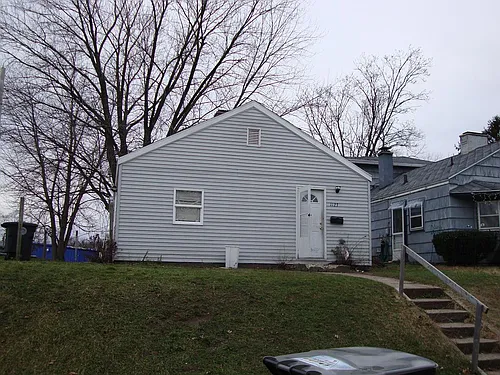 1123 N Meade St Photo 1