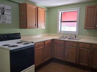 401 S 19th St APT C, Herrin, IL 62948