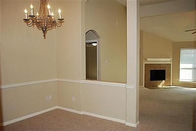 3rd image of 7407 Chathan Glen Ln