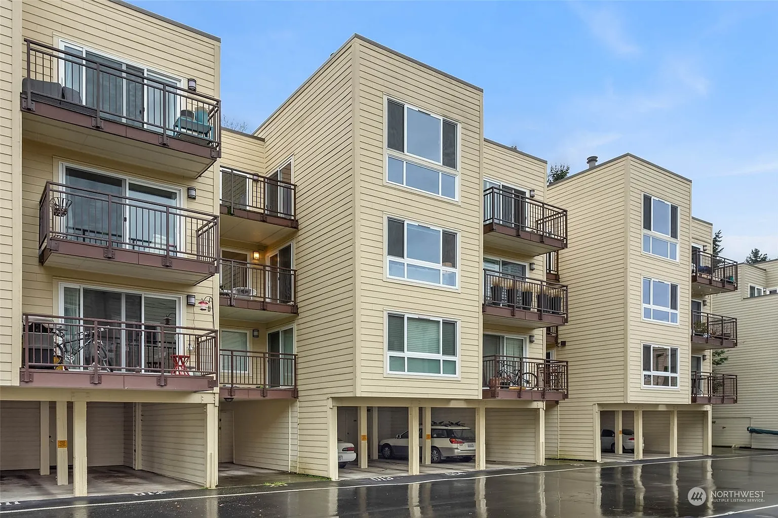 5844 NE 75th Street #D203 photo 1