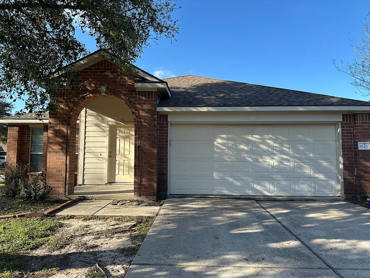 Building Photo - 10450 Falling Rapids Ct