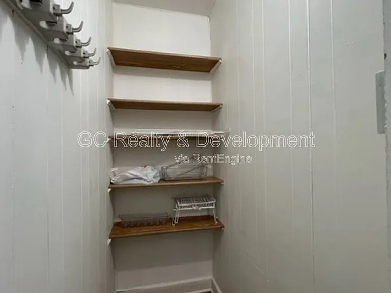 220 Main St #2R — Photo 5