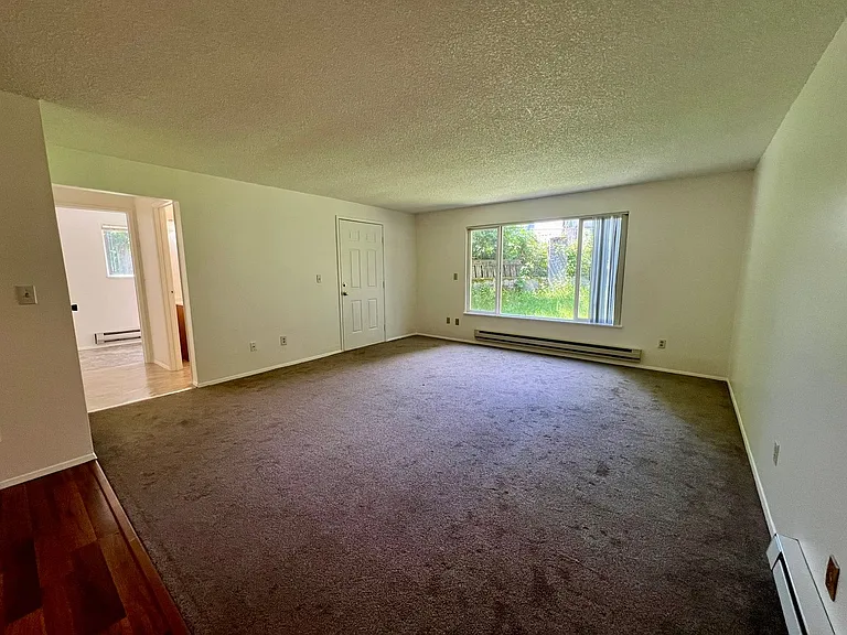 6102 Glen Mary Ln SE — Photo 7