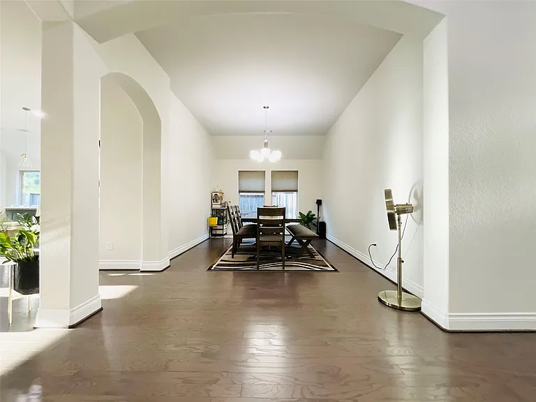 2507 Elmwood Trl — Photo 9