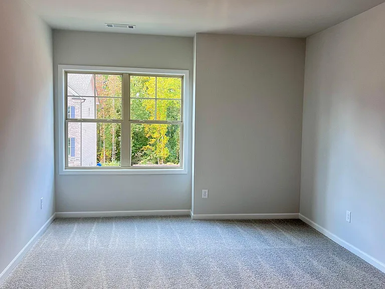4595 Silver Oak Dr — Photo 16