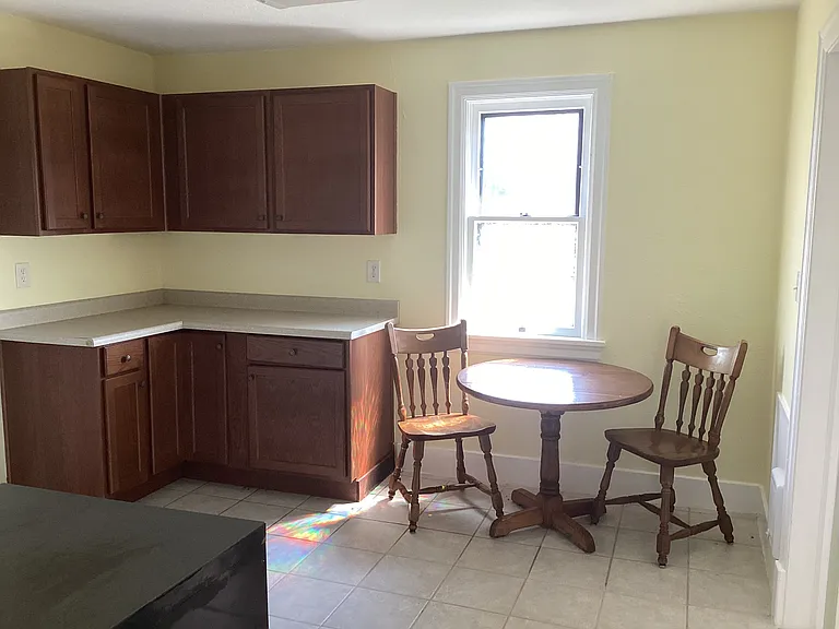 708 N Hogan St — Photo 17