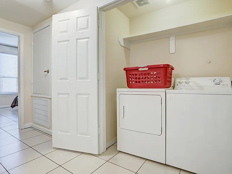 2078 Laverne St #5 — Photo 14