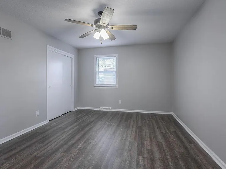 6725 NW Hilldale Dr — Photo 24