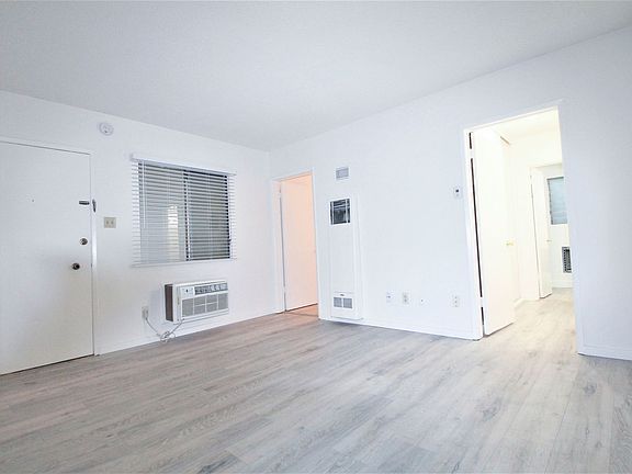 3rd image of 356 W Doran St APT 3