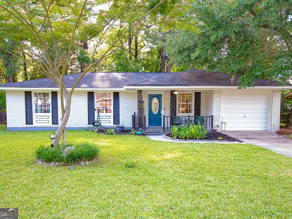 5633 Lafitte Dr, Savannah, GA 31406