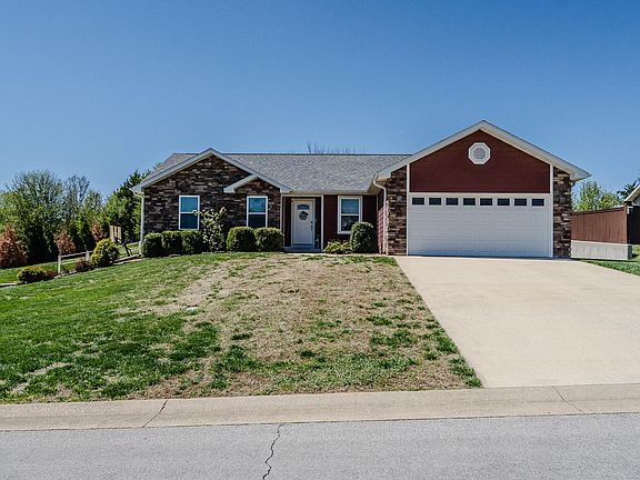 3rd image of 117 Cobblestone Drive