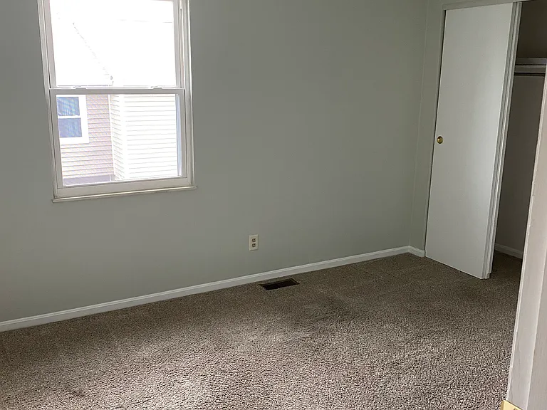 2930 Millbank Row — Photo 28