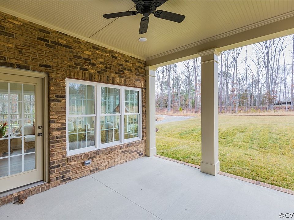 1st image of 10433 Meadow Woods Court Gln