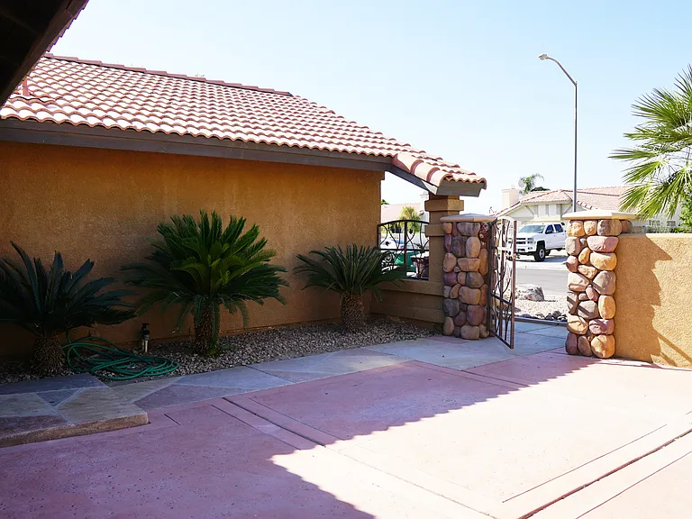 80675 Harvard Ct — Photo 3