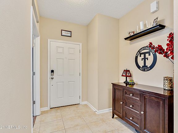 3rd image of 10363 Oxford Lakes Dr