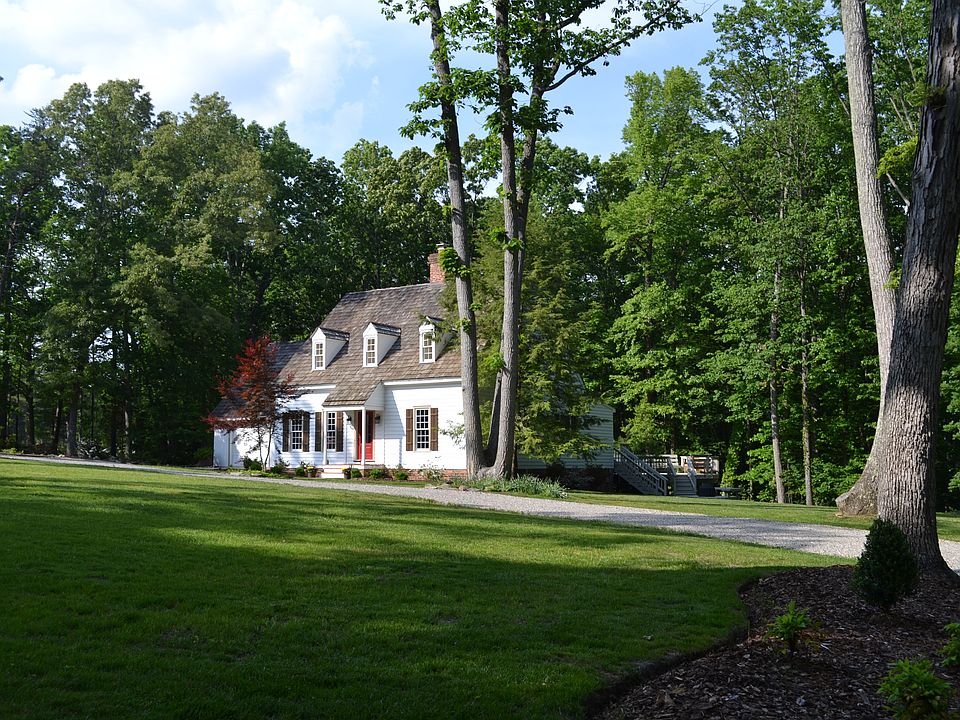 Renovated Craftsman Cape 