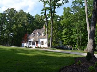 1826 Countrytown Rd, Powhatan, VA 23139