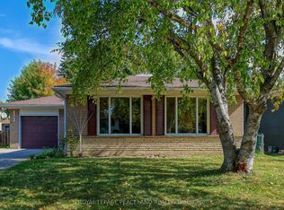 1097 Parthia Cres, Mississauga, ON L4Y 2L3