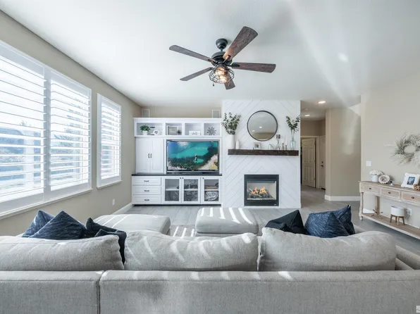 8140 Silver Strike Ct, Reno, NV 89523