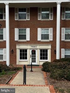 7680 Tremayne Pl APT 311, Mc Lean, VA, 22102
