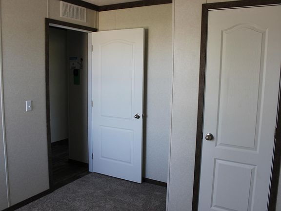 2nd image of 221 Poppy Ln