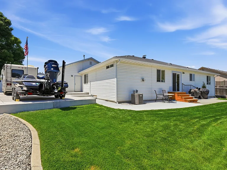 514 W Palmer Dr — Photo 31