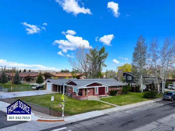 485 S 5th St, Lander, WY 82520