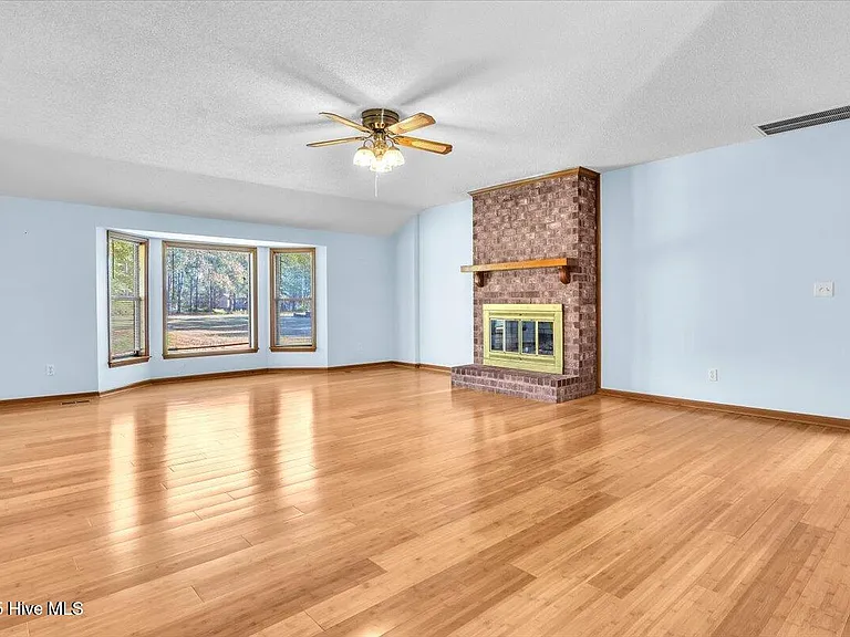 7071 Old Oak Rd NW — Photo 40